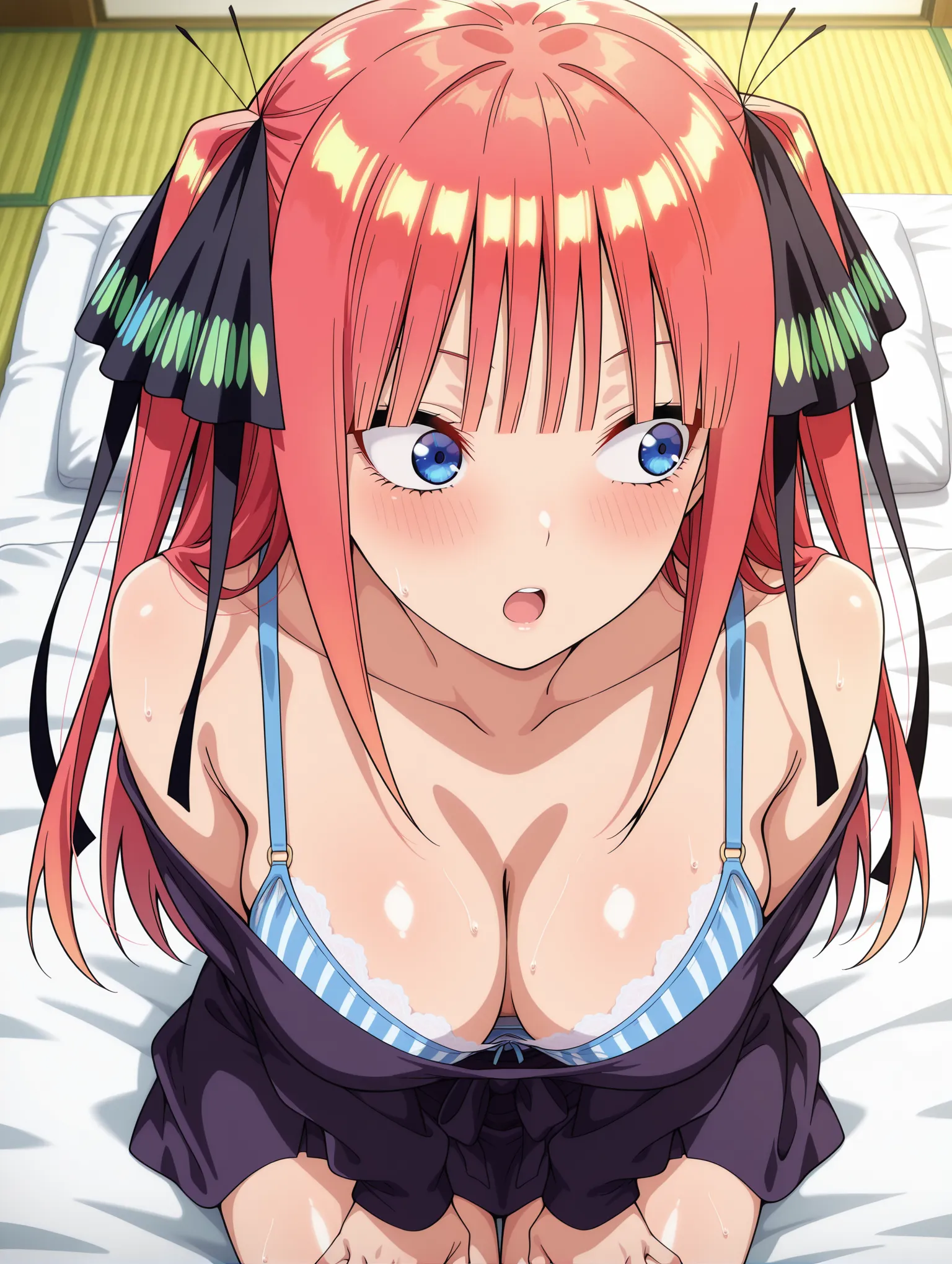 胸チラ