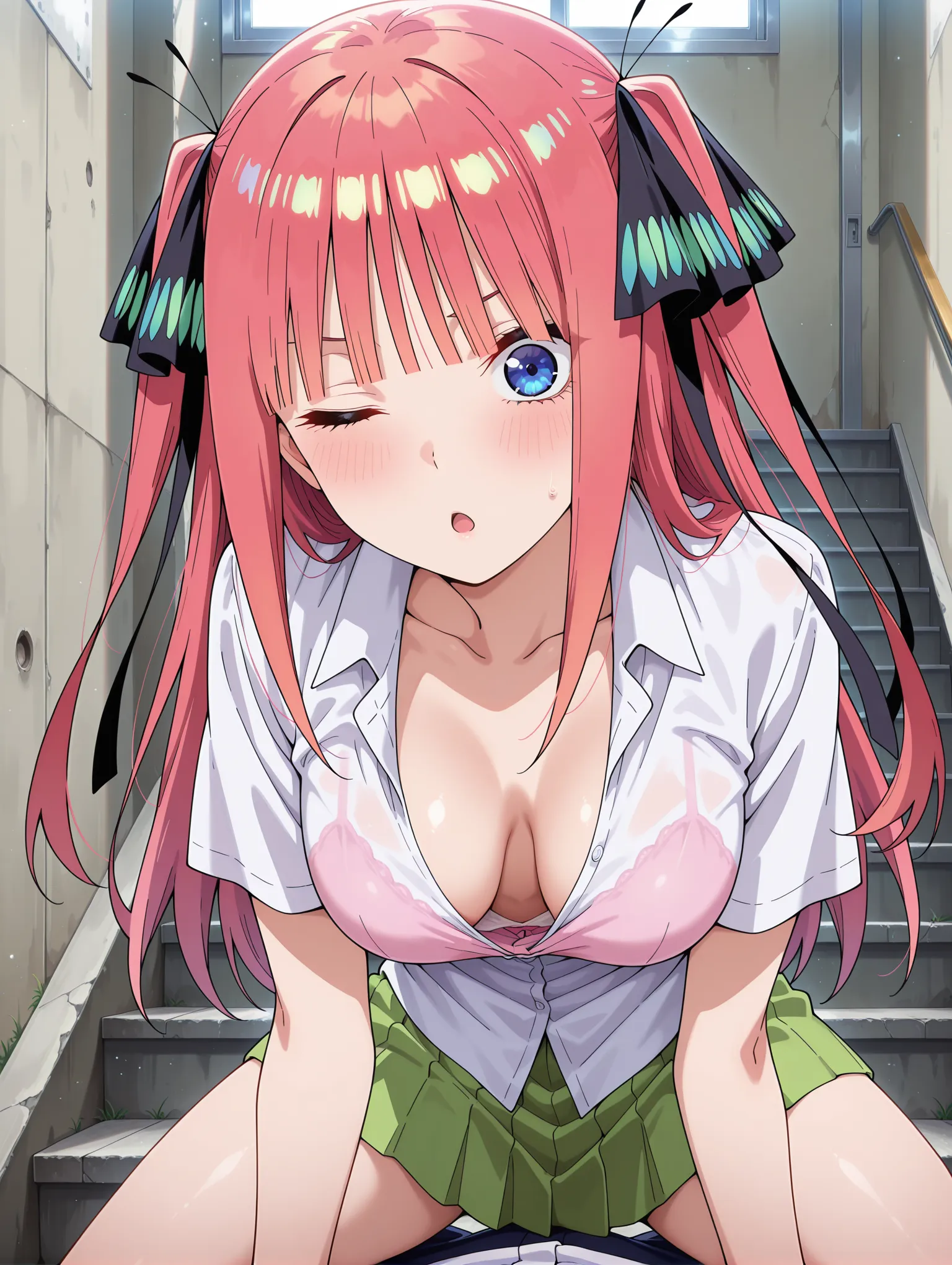 胸チラ